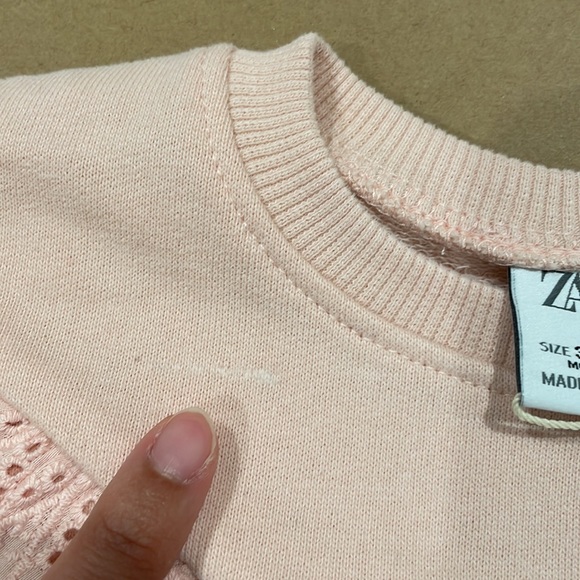 NWT Zara Baby Swiss Embroidered Ruffle Sweater size 3-6 months - Picture 5 of 6